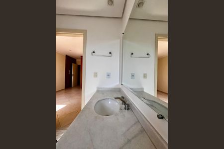 Apartamento para alugar com 137m², 4 quartos e 3 vagasBanheiro da Suíte 1