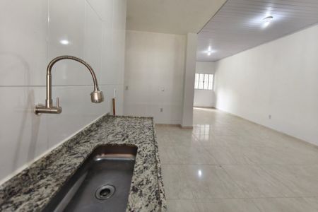 Casa à venda com 170m², 3 quartos e 3 vagas Casa à venda com 170m², 3 quartos e 3 vagasCozinha