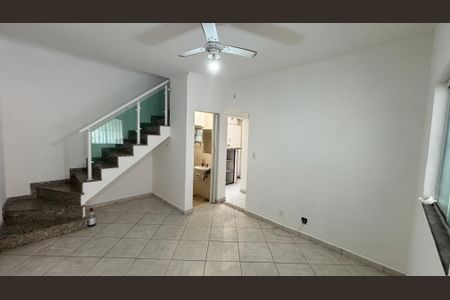 Sala de casa à venda com 2 quartos, 100m² em Vila Pires, Santo André