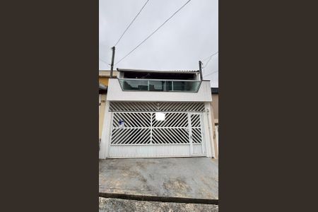 Casa à venda com 100m², 2 quartos e 2 vagasFachada