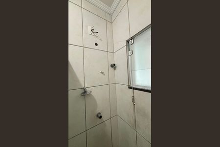 Casa à venda com 100m², 2 quartos e 2 vagasBanheiro da Suíte 1