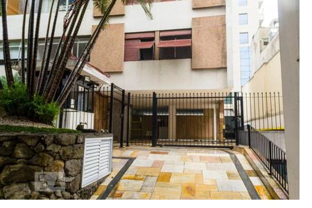 Apartamento à venda com 119m², 2 quartos e 1 vagaFachada