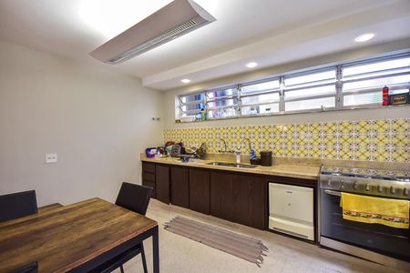 Casa à venda com 260m², 3 quartos e 3 vagasCozinha