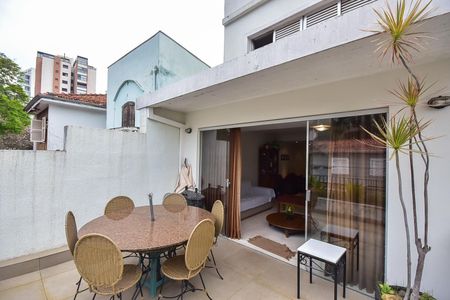 Casa à venda com 260m², 3 quartos e 3 vagasVaranda