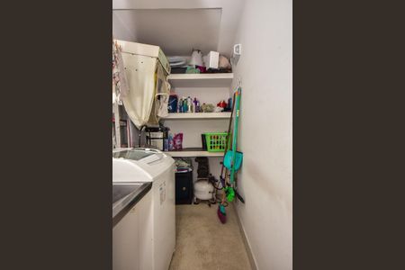 Casa à venda com 260m², 3 quartos e 3 vagasÁrea de Serviço