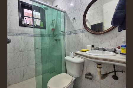 Casa à venda com 140m², 3 quartos e 1 vagaBanheiro da Suíte 2