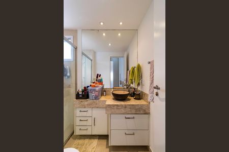 Apartamento à venda com 84m², 2 quartos e 2 vagasBanheiro Suíte 1