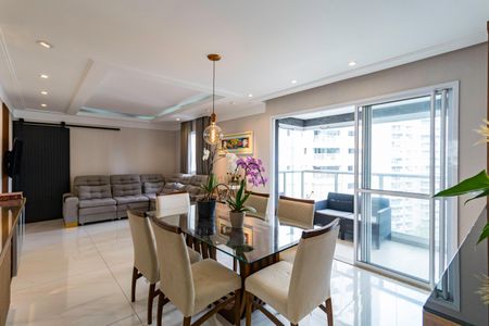 Apartamento à venda com 84m², 2 quartos e 2 vagasSala