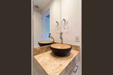 Apartamento à venda com 84m², 2 quartos e 2 vagasBanheiro Suíte 2