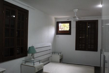 Casa de condomínio à venda com 265m², 3 quartos e 3 vagasSuíte 3