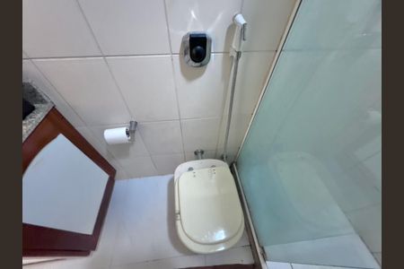 Apartamento para alugar com 209m², 3 quartos e 3 vagas Apartamento para alugar com 209m², 3 quartos e 3 vagasBanheiro da Suíte 1