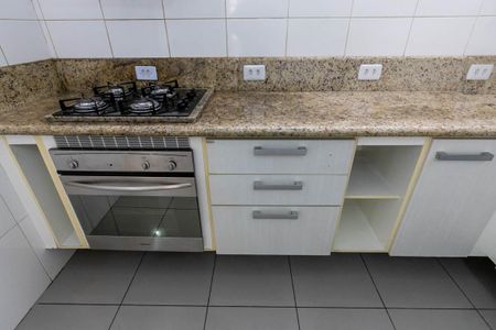 Apartamento para alugar com 300m², 4 quartos e 2 vagas Apartamento para alugar com 300m², 4 quartos e 2 vagasCozinha