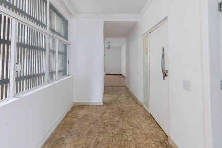 Apartamento para alugar com 300m², 4 quartos e 2 vagas Apartamento para alugar com 300m², 4 quartos e 2 vagasHall