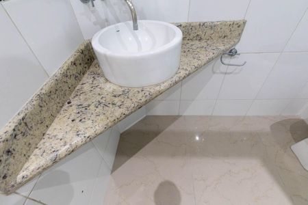 Apartamento para alugar com 300m², 4 quartos e 2 vagas Apartamento para alugar com 300m², 4 quartos e 2 vagasBanheiro