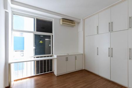 Apartamento para alugar com 300m², 4 quartos e 2 vagas Apartamento para alugar com 300m², 4 quartos e 2 vagasQuarto 2
