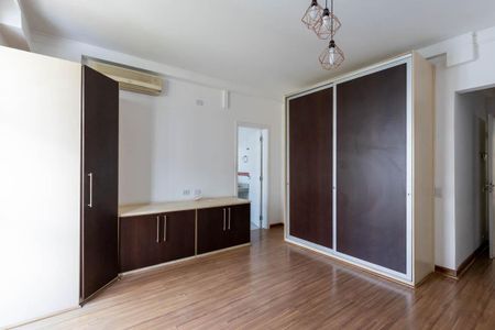 Apartamento para alugar com 300m², 4 quartos e 2 vagas Apartamento para alugar com 300m², 4 quartos e 2 vagasSuíte 1