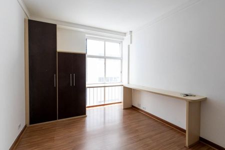 Apartamento para alugar com 300m², 4 quartos e 2 vagas Apartamento para alugar com 300m², 4 quartos e 2 vagasQuarto 1