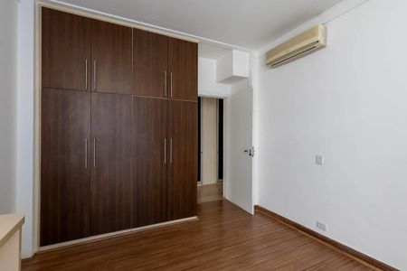 Apartamento para alugar com 300m², 4 quartos e 2 vagas Apartamento para alugar com 300m², 4 quartos e 2 vagasQuarto 1