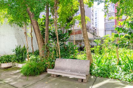 Apartamento para alugar com 300m², 4 quartos e 2 vagas Apartamento para alugar com 300m², 4 quartos e 2 vagasÁrea comum - Jardim