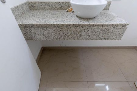 Apartamento para alugar com 300m², 4 quartos e 2 vagas Apartamento para alugar com 300m², 4 quartos e 2 vagasLavabo