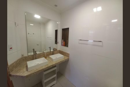 Apartamento para alugar com 99m², 2 quartos e 2 vagasBanheiro