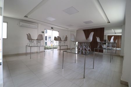 Apartamento para alugar com 47m², 2 quartos e 1 vagaÁrea comum - Salão de festas
