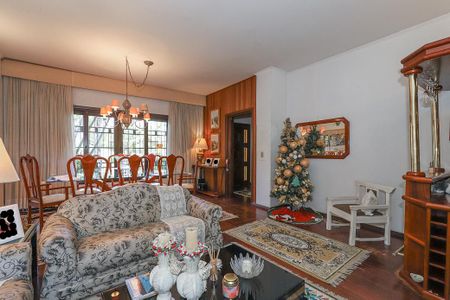 Sala de casa à venda com 3 quartos, 308m² em Boa Vista, Porto Alegre