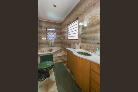 Casa à venda com 308m², 3 quartos e 4 vagasBanheiro da Suíte 3