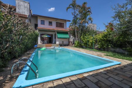 Casa à venda com 308m², 3 quartos e 4 vagasPiscina