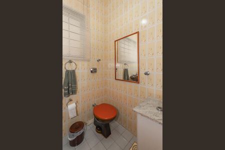 Casa à venda com 308m², 3 quartos e 4 vagasBanheiro 1