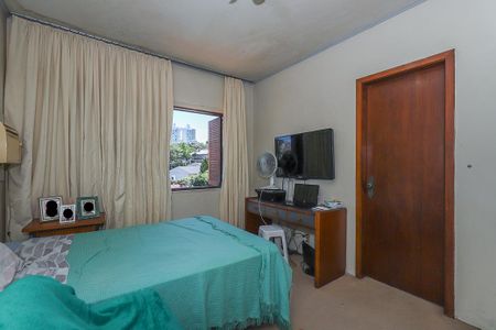 Casa à venda com 308m², 3 quartos e 4 vagasQuarto Suíte 2