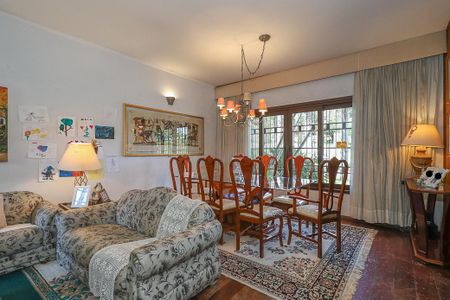 Sala de casa à venda com 3 quartos, 308m² em Boa Vista, Porto Alegre