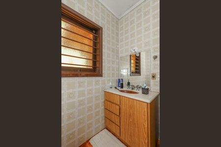 Casa à venda com 308m², 3 quartos e 4 vagasBanheiro da Suíte