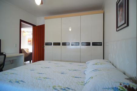 Quarto 1 de apartamento à venda com 3 quartos, 140m² em São Sebastião, Porto Alegre