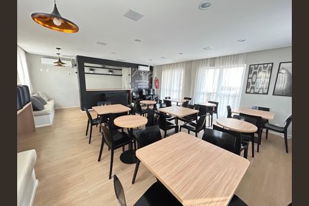 Apartamento à venda com 48m², 2 quartos e sem vagaÁrea comum - Salão de festas