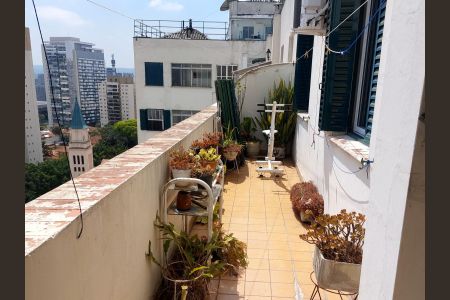 Apartamento à venda com 60m², 1 quarto e sem vaga Apartamento à venda com 60m², 1 quarto e sem vagaSacada