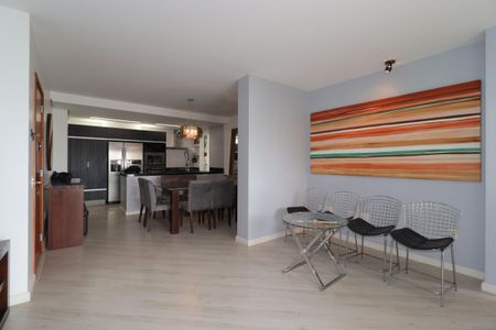 Apartamento à venda com 102m², 2 quartos e 2 vagasSala