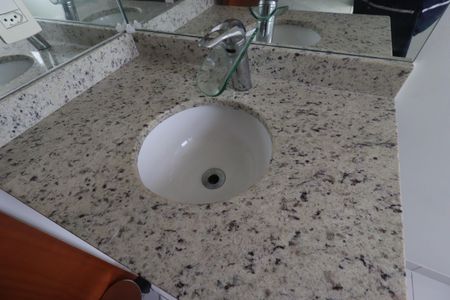 Apartamento à venda com 102m², 2 quartos e 2 vagasLavabo