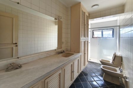 Banheiro de apartamento para alugar com 1 quarto, 80m² em Jardim Paraíso, Campinas