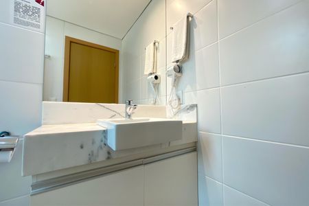 Apartamento à venda com 63m², 1 quarto e sem vaga Apartamento à venda com 63m², 1 quarto e sem vagaBanheiro da Suíte