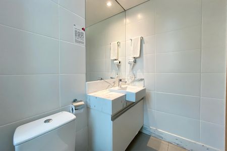 Apartamento à venda com 63m², 1 quarto e sem vaga Apartamento à venda com 63m², 1 quarto e sem vagaBanheiro da Suíte