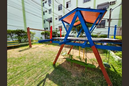 Apartamento para alugar com 48m², 2 quartos e 1 vaga Apartamento para alugar com 48m², 2 quartos e 1 vagaÁrea comum - Playground