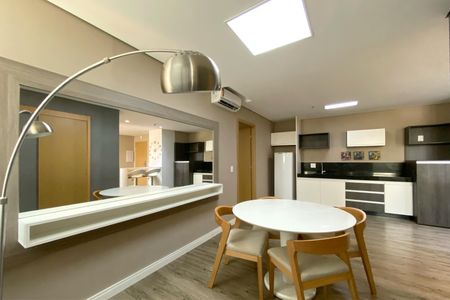 Apartamento à venda com 62m², 1 quarto e sem vaga Apartamento à venda com 62m², 1 quarto e sem vagaSala de Jantar