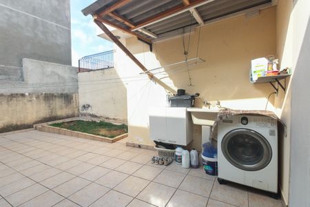 Casa à venda com 240m², 3 quartos e 1 vagaQuintal e Área de Serviço