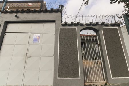 Casa à venda com 240m², 3 quartos e 1 vagaFachada