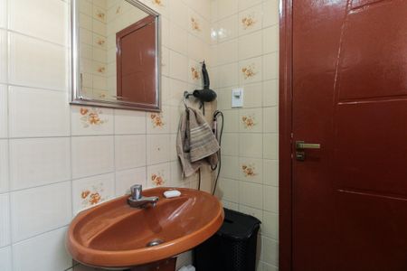 Casa à venda com 240m², 3 quartos e 1 vagaBanheiro