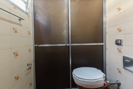 Casa à venda com 240m², 3 quartos e 1 vagaBanheiro