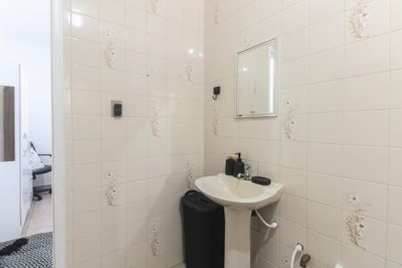 Casa à venda com 240m², 3 quartos e 1 vagaEdícula - Banheiro