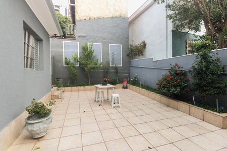Casa à venda com 240m², 3 quartos e 1 vagaEntrada - Jardim e Quintal