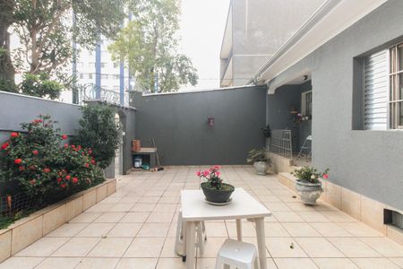 Casa à venda com 240m², 3 quartos e 1 vagaEntrada - Jardim e Quintal